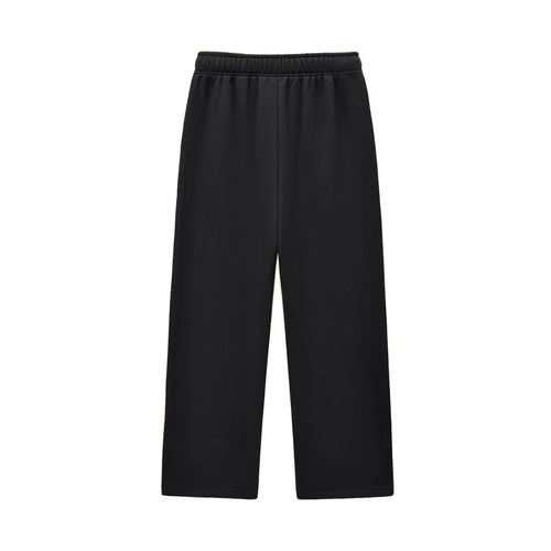Black wide-leg streetwear pants with elastic waistband, minimalist modern style